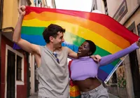 Pais que levarem crianças a Parada LGBT podem pagar multa milionária
