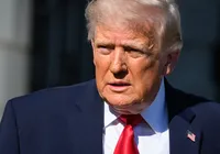 Petróleo sobe 8% após falas de Trump sobre bloquear estreito de Ormuz imagem