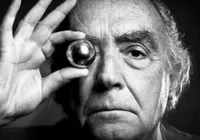 Polarização e extremismo: como José Saramago veria o mundo atualmente? imagem