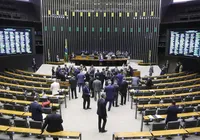 Pré-candidato a deputado propõe permitir “tapão no patrão" como promessa eleitoral imagem