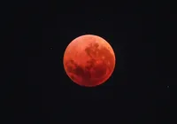 Prenúncio do apocalipse e azar: Lua de Sangue desta terça atrai o mal? imagem
