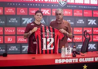 “Quem chega e não joga, não fez por merecer”, diz Jair Ventura questionado sobre Tarzia