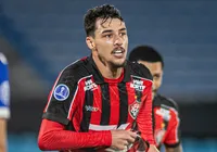 Reviravolta: clube desiste de empréstimo e Claudinho fica no Vitória imagem