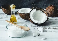 Saiba como usar óleo de coco nos fios sem prejudicar a saúde capilar