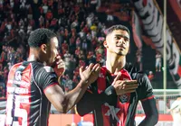 Sensação do Vitória supera astros do Brasileirão em média de gols