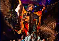 Show ‘Santo Seio’, de mãeana, ocupa o palco do Sesc Casa do Comércio