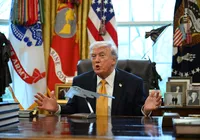 Trump ameaça tomar controle de Cuba em meio à guerra contra o Irã imagem
