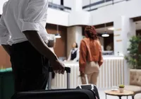 Vai viajar? Veja como fazer o check-in digital obrigatório em hospedagens