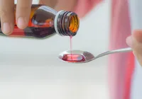 Venda e uso de xaropes para tosse são proibidos no Brasil