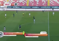 VÍDEO: Partida de futebol é interrompida a tiros após morte de narcotraficante imagem