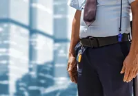 Vigilante é demitido após pegar atestado e postar foto em churrasco