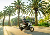 Yamaha dobra aposta em scooters híbridas imagem