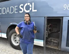 Talento que ilumina: conheça a jovem que aposta na elétrica automotiva - Imagem