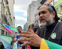 Ele está de volta! Padre Kelmon anuncia que será candidato - Imagem