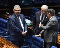 Otto Alencar reage a Coronel e chama senador de "bolsonarista" - Imagem