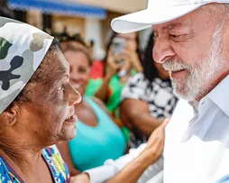 Veja as imagens da passagem de Lula em Salvador - Imagem