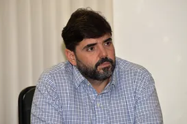 Adolpho Loyola detona "partidos de aluguel" e critica debandada para oposição - Imagem