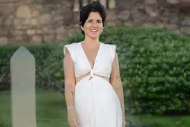 Adriana Oliveira revela bastidores do jornalismo em seu primeiro livro - Imagem