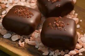 Após alta do cacau, gigante dos chocolates anuncia saída do mercado - Imagem