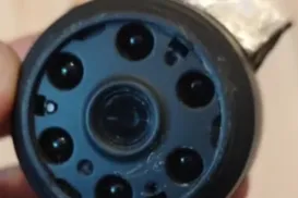 Após término, mulher encontra câmera instalada no próprio quarto - Imagem