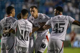 Atacante do Vitória encerra jejum de quase um ano sem marcar gols - Imagem