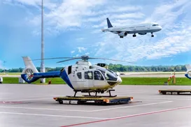 Avião com 168 pessoas a bordo quase colide com helicóptero nos EUA - Imagem