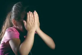 Avó, tio e vizinho são presos por estuprar criança de 10 anos - Imagem