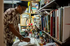 Cartunista de A TARDE ganha prêmio internacional no Reino Unido - Imagem