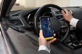 CEO da Uber Brasil revela que também roda carro por aplicativo - Imagem