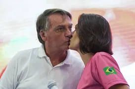 Cirurgia de Bolsonaro: ex-primeira-dama Michelle pede oração - Imagem