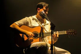 Clássicos de Djavan e Chico invadem o Teatro Gamboa - Imagem