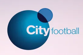 Clube do Grupo City vive crise e luta contra rebaixamento - Imagem