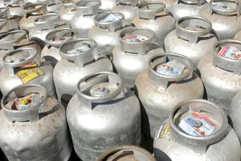 Combustíveis recuam e botijão de gás fica mais caro; veja valores - Imagem
