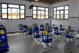 Cruz das Almas: mesma empresa leva contrato de escolas sem passar por concorrência - Imagem