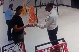 Delegado da PF é detido após tentar furtar iguaria de luxo em shopping - Imagem