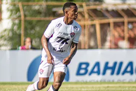Destaque no Baiano, promessa da base renova contrato com o Vitória - Imagem