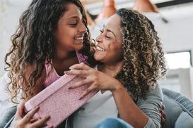 Dia das Mães deve aquecer varejo baiano em R$ 15 bilhões - Imagem