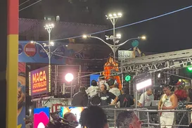 Em passagem no Campo Grande, Margareth saúda Brown por 25 anos de hit - Imagem