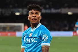 Entenda por que o Napoli deve pagar R$ 90 milhões por cria do Vitória - Imagem