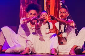 Espetáculo premiado sobre juventude negra estreia na Bahia - Imagem