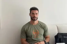 Ex-ator da Globo é internado após ataque de ácaros: "Fui devorado" - Imagem