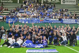 Ex-Bahia desbanca time da Série A e conquista título inédito no Sul - Imagem