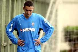 Ex-Corinthians é preso pela quarta vez por fraude em aposta esportiva - Imagem