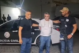 Ex-Globo, ator famoso de 75 anos é preso por estupro de vulnerável - Imagem