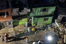Explosão mata uma pessoa, deixa três feridas e atinge 35 imóveis - Imagem