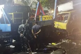 Gari morre esmagado após caminhão bater em carro de entulho na Garibaldi - Imagem