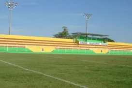 Governo da Bahia investe quase dez milhões em estádios do interior - Imagem