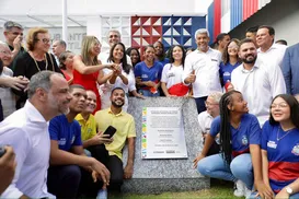 Governo da Bahia investe R$ 20 milhões e entrega dois colégios em Salvador - Imagem