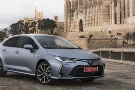 Guerra dos sedãs: Toyota reduz preço do Corolla para enfrentar a BYD - Imagem