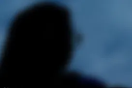 Hamburgueria condiciona salário a adolescente a decote e roupa curta - Imagem